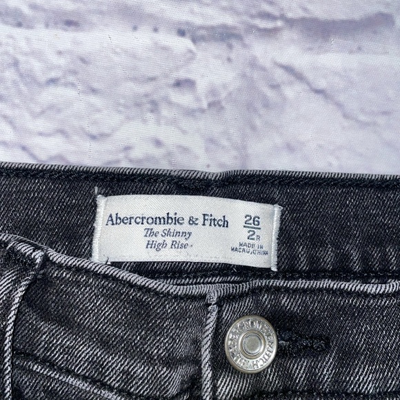 Abercrombie and Fitch The Skinny High Rise Jeans - Two Toned Size 26 - Picture 3 of 4